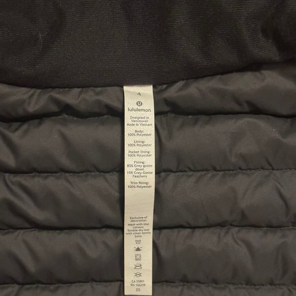 Lululemon women’s running jacket - Picture 5 of 5